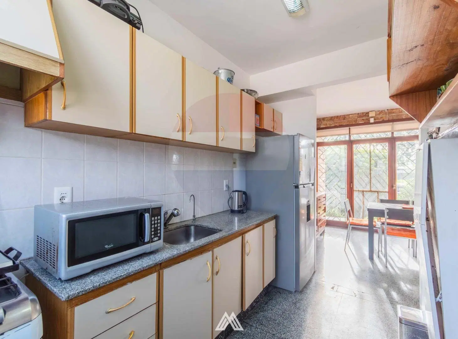 VENTA-Casa 3 dorm-parrillero-cochera-ATLANTIDA SUR 3