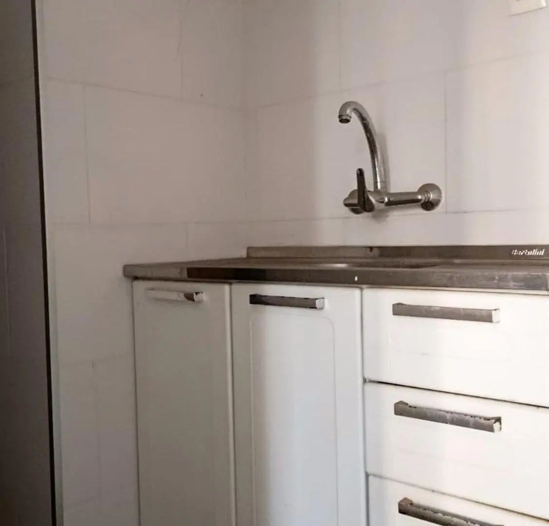 ALQUILER LOCAL COMERCIAL EN PANDO 5