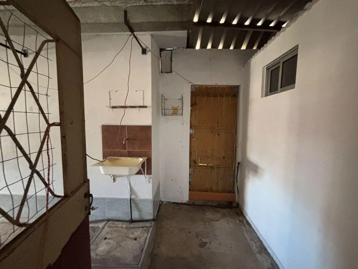 Alquiler de local comercial en Salinas 3