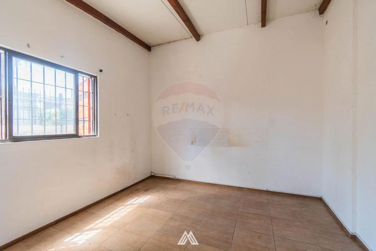 VENTA CASA DOS DORMITORIOS PATIO Y GARAJE CERRITO 2