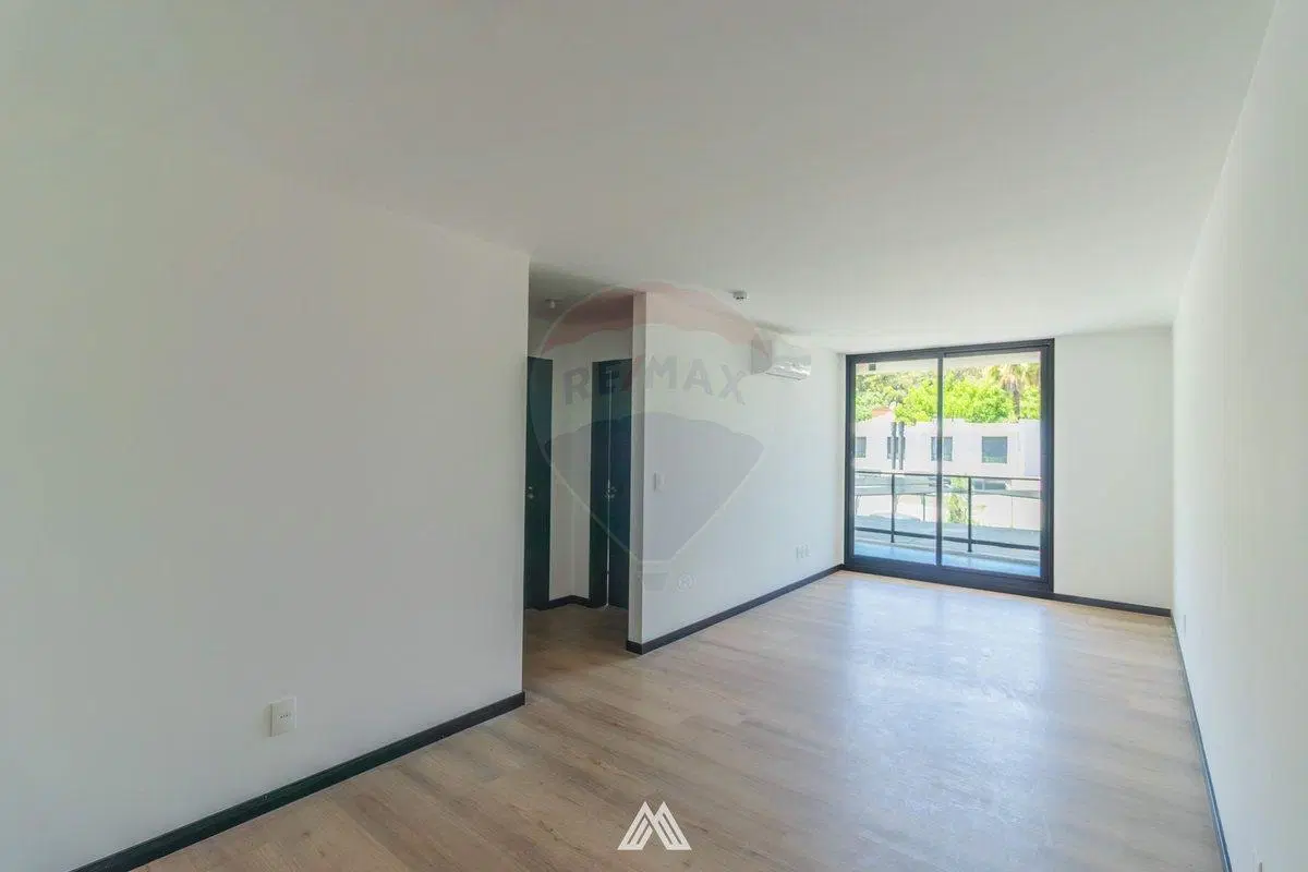 Venta apto 2 dorm balcón con parr Barra Carrasco 5