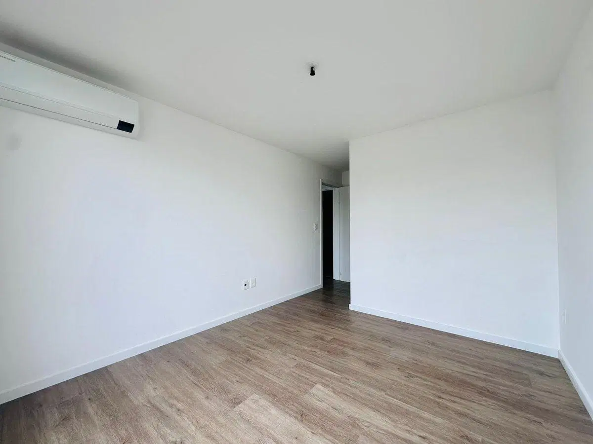 Venta apto 2 dorm. 2 gges, Punta carretas. 5