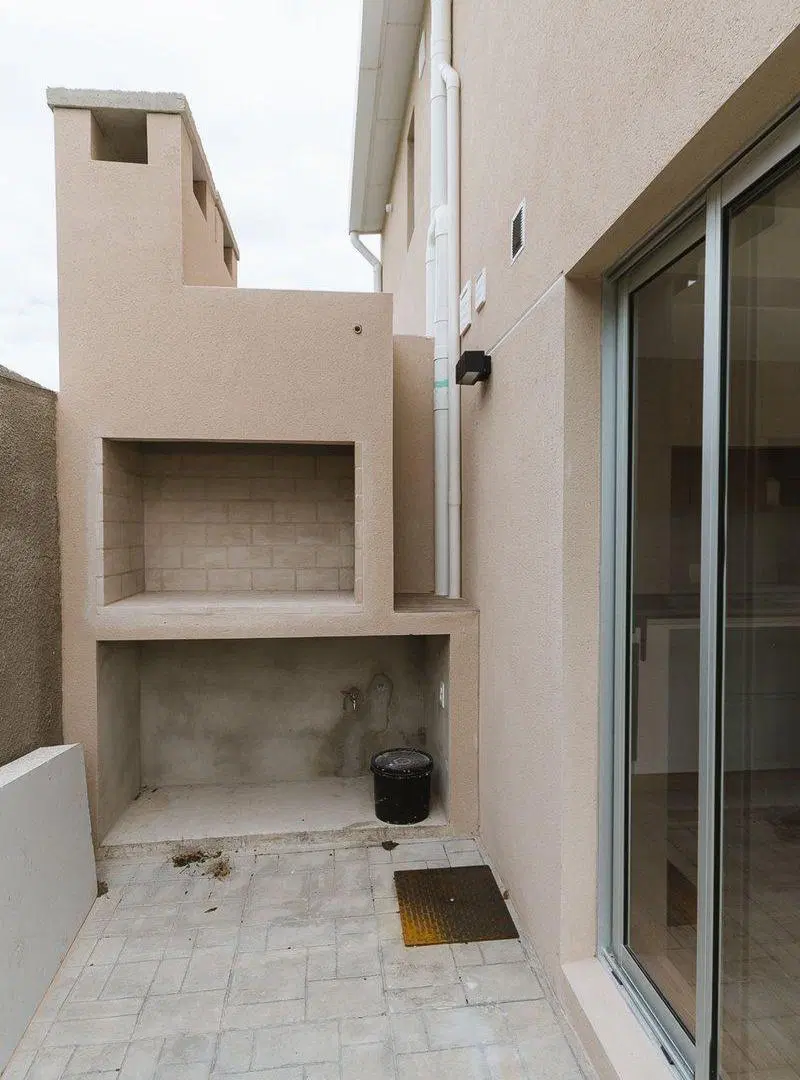 Venta casa 2 dormitorios parrillero Solymar 2