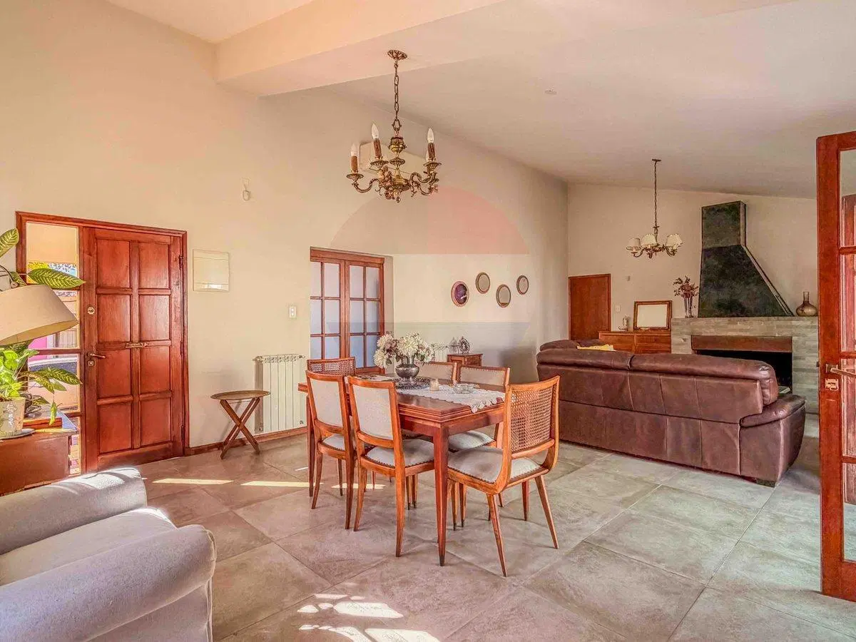 VENTA CASA 4 DORMITORIOS, PROXIMO RAMBLA, MERCEDES 4