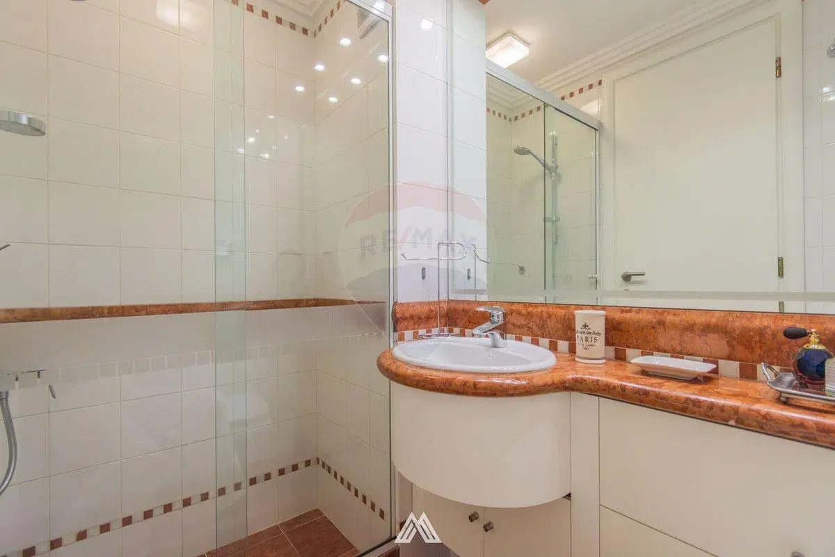 SE ALQUILA HERMOSO APTO TORRE CAELUS PISO 2 4