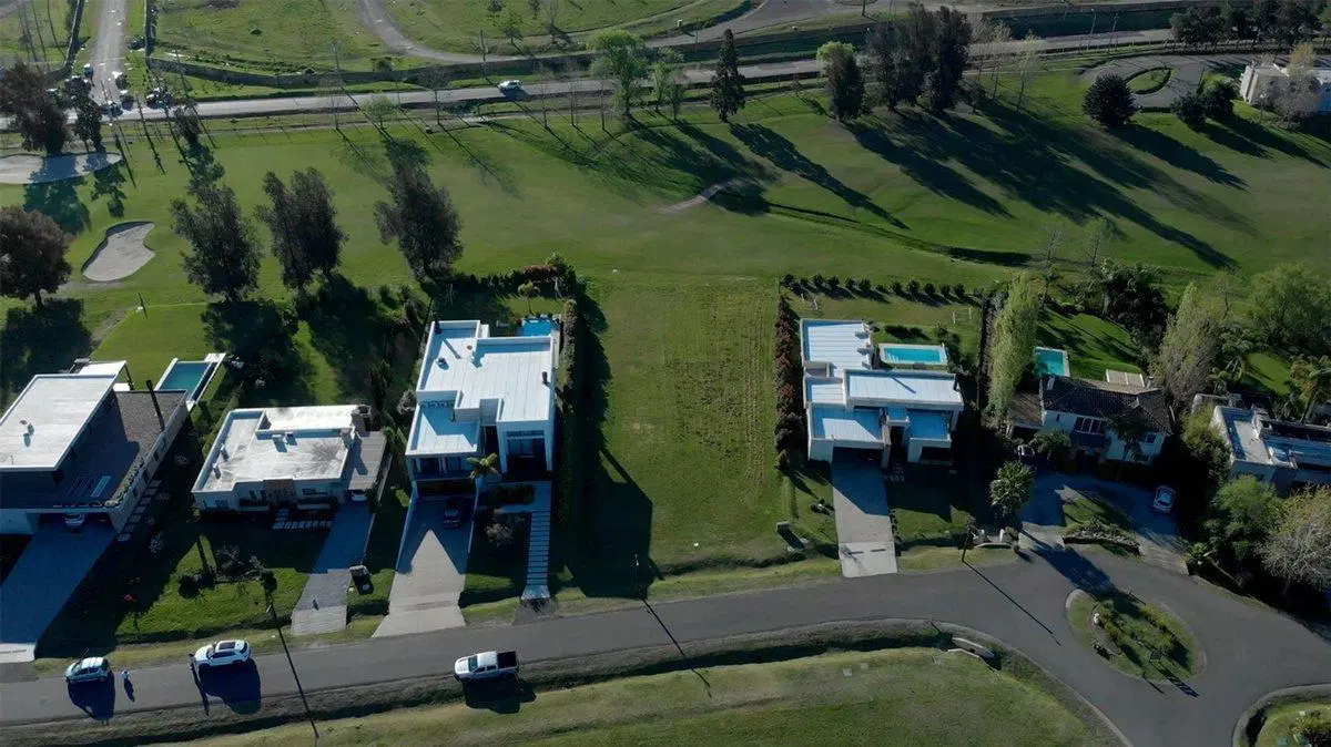 VENTA LOTE EN LOMAS DE LA TAHONA GRAN METRAJE 3