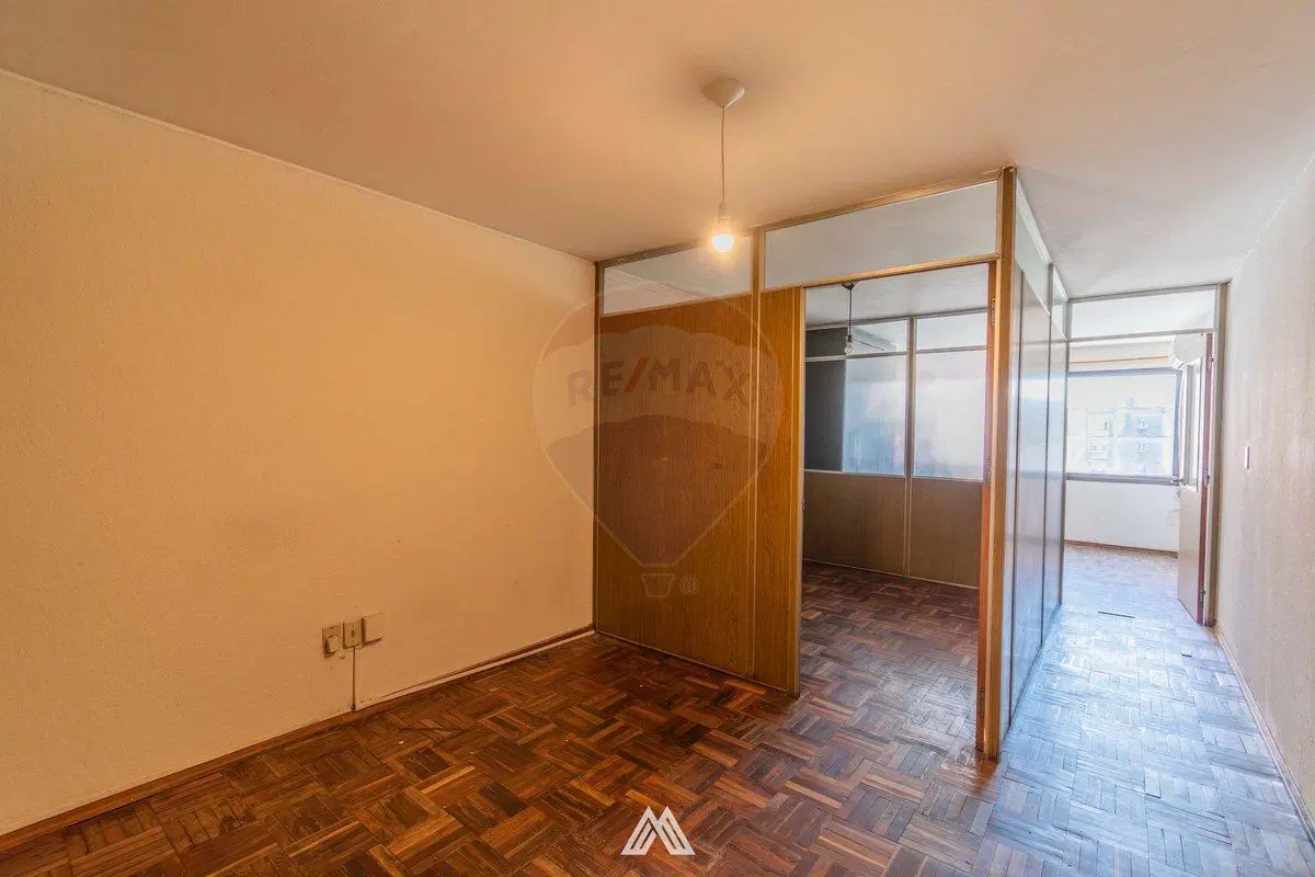 Venta oficina/escritorio 2 ambientes Cordón 2