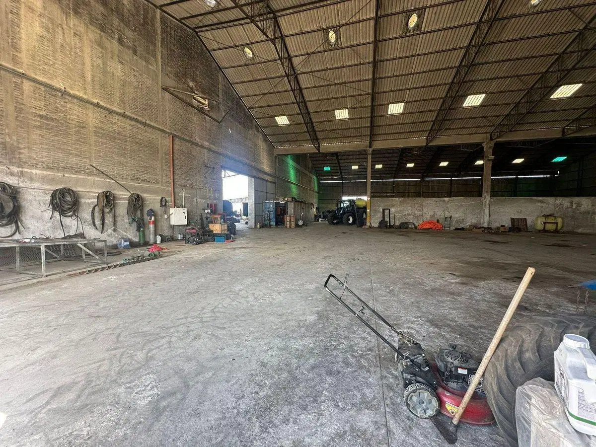 VENTA CAMPO Y GALPONES INDUSTRIALES EN DURAZNO 2