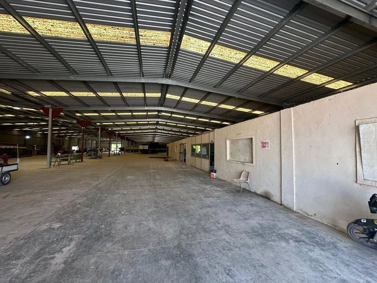Venta depósitos y gran terreno Fray Bentos 4
