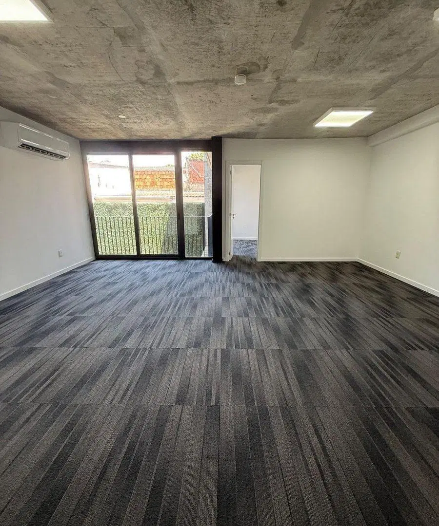 VENTA OFICINA DE LUJO PRÓXIMO A WTC POCITOS 3