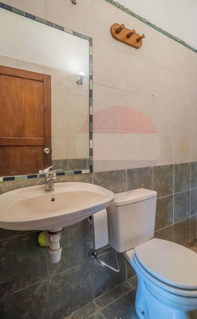 VENTA CASA 3 DORMITORIOS Y APTO PANDO 4