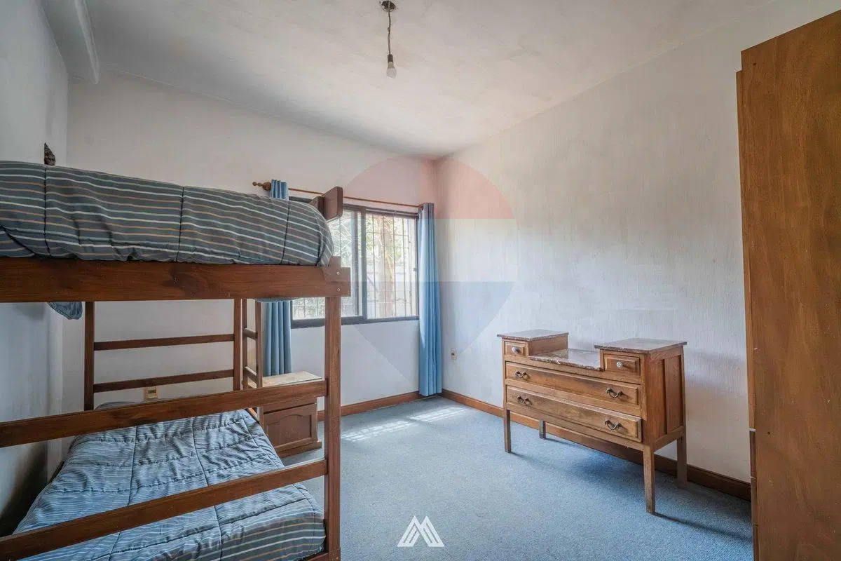 VENTA CASA 3 DORMITORIOS Y APTO PANDO 5