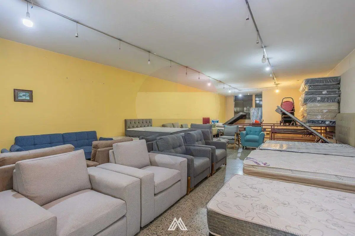 Venta local zona comercial de 8 de octubre Unión 4
