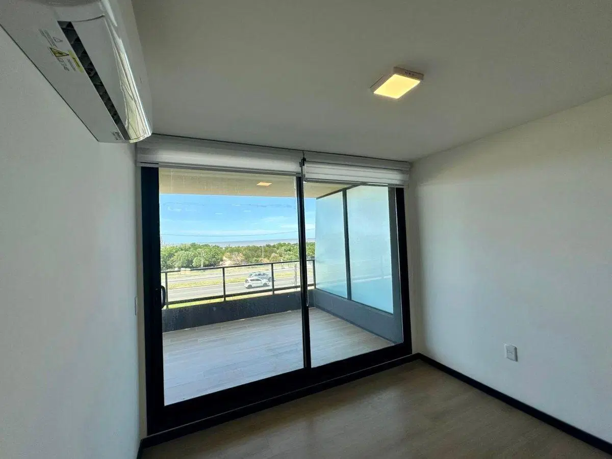 Venta apo rambla Barra de Carrasco 1 dorm parrill 4