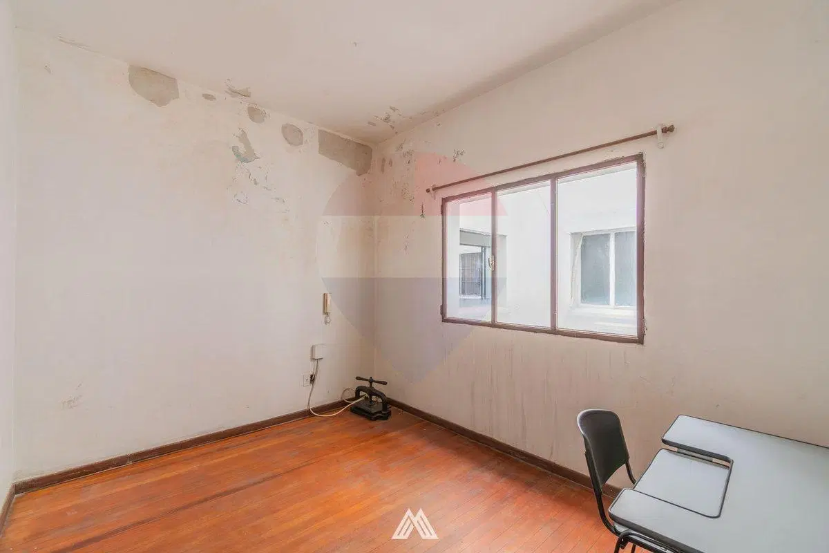 VENTA-oficina/estudio-CIUDAD VIEJA 1
