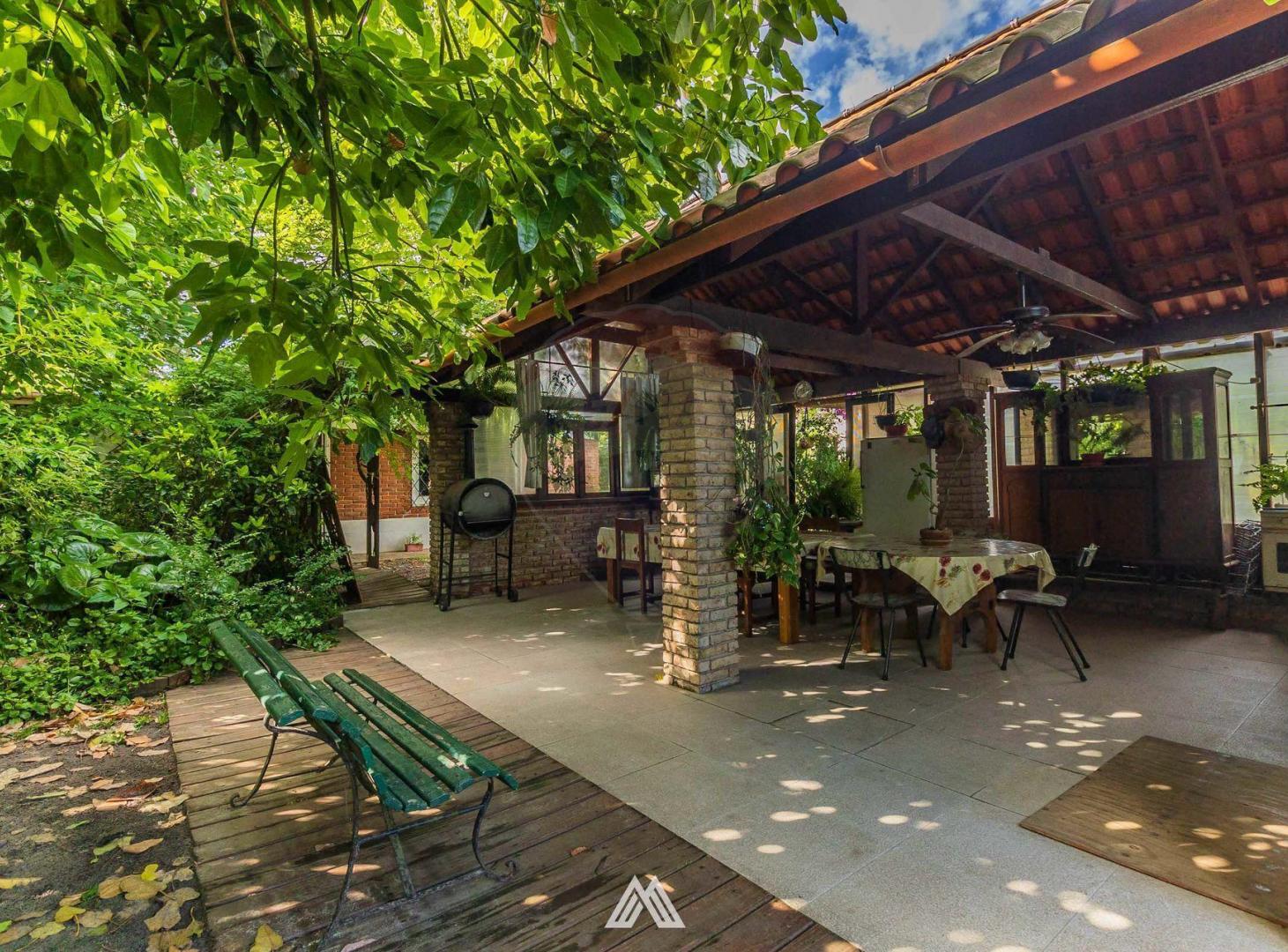 Venta Casa de 3 dormitorios y piscina en Atlantida