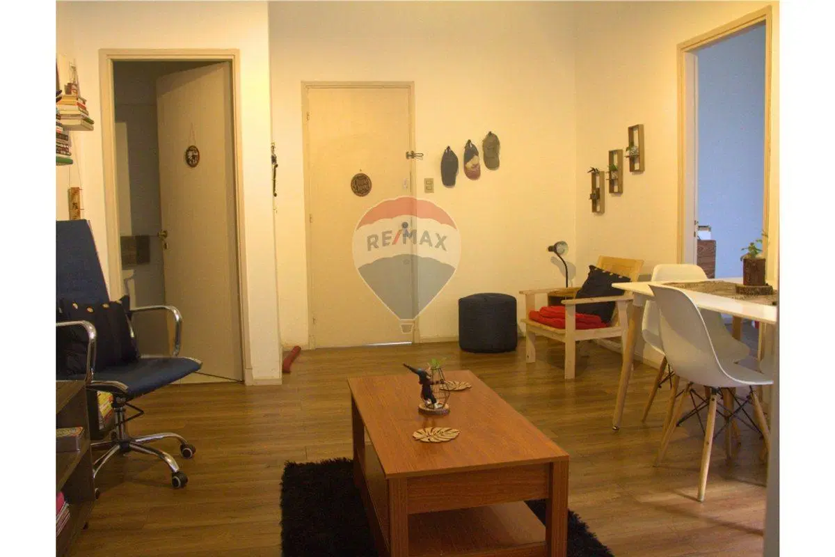 Venta apartamento dos dormitorios La comercial 2
