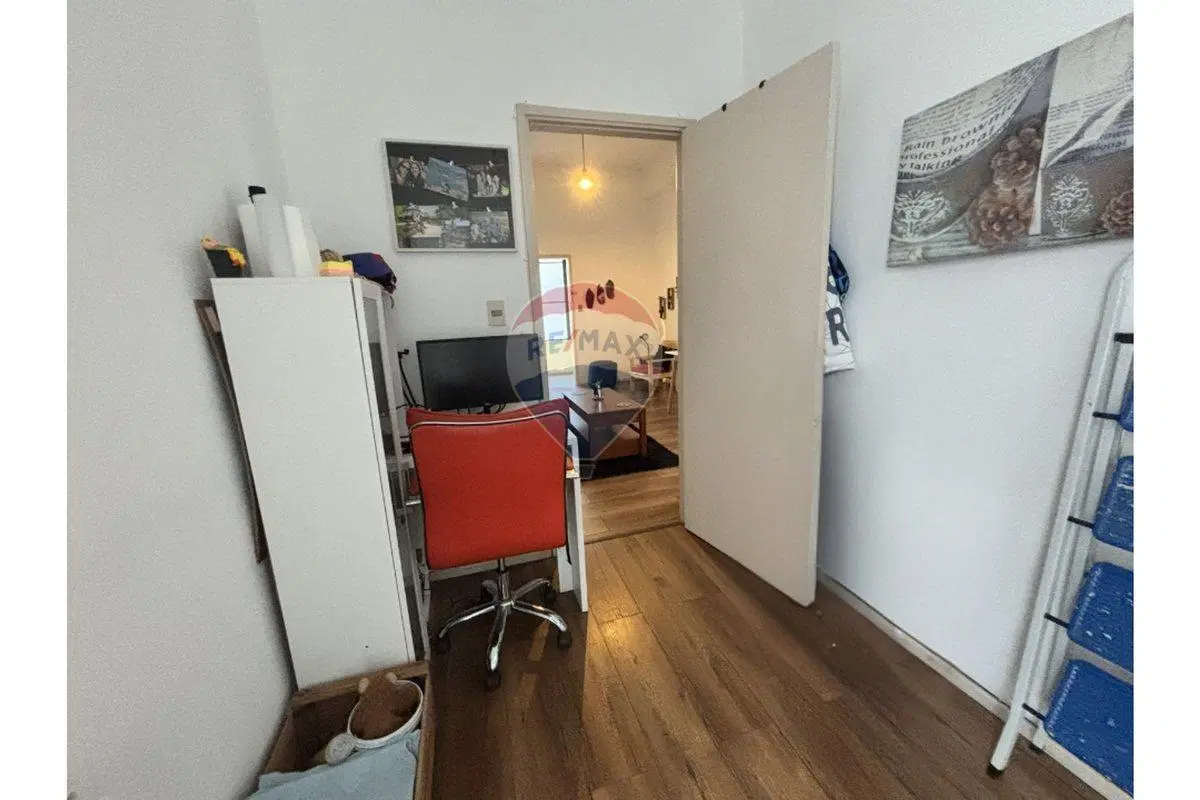 Venta apartamento dos dormitorios La comercial 1