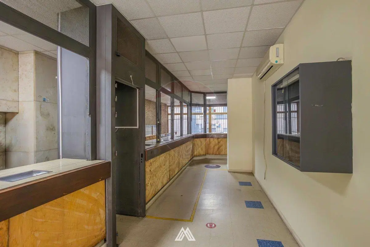 VENTA OFICINA Y LOCAL COMERCIAL CIUDAD VIEJA 4