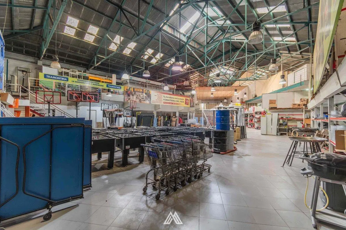 VENTA TERRENO PARA DESARROLLO EN LA COMERCIAL 5