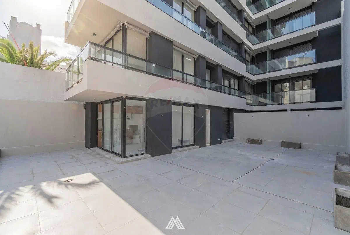 VENTA APTO 1 DORM CON PATIO ESTRENA JUN 26 CORDON 4