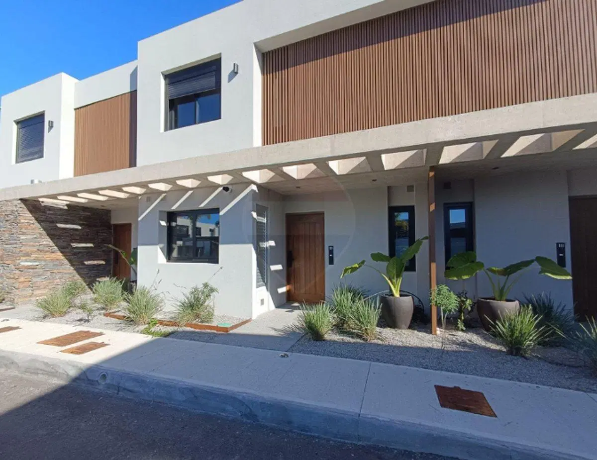 Venta casa dúplex, 3 dormitorios, Carrasco Norte 5