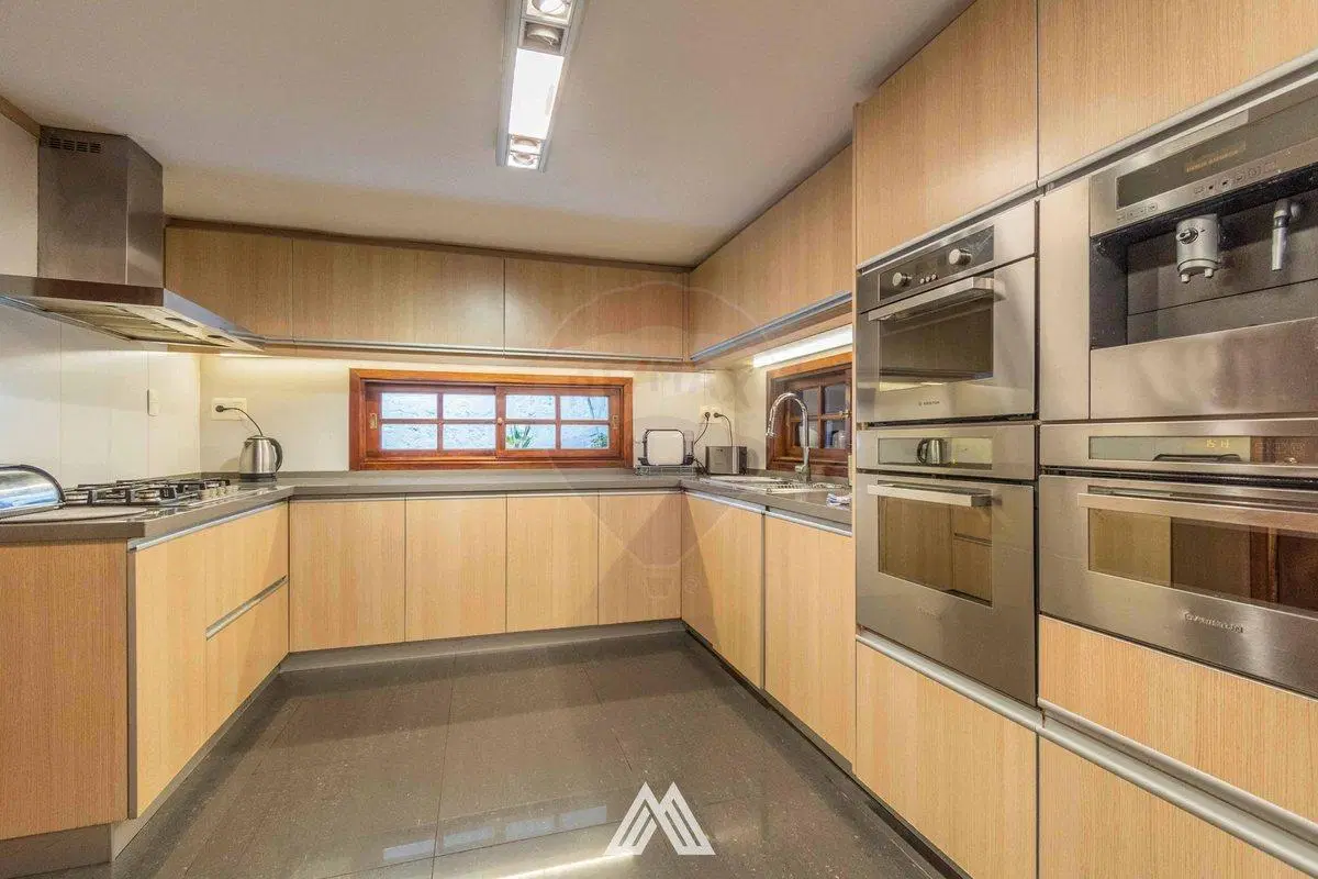 VENTA CASA CARRASCO SUR 4 DORM PISCINA PROX RBLA 3