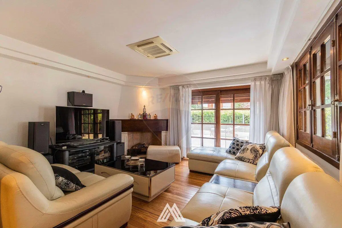 VENTA CASA CARRASCO SUR 4 DORM PISCINA PROX RBLA 5
