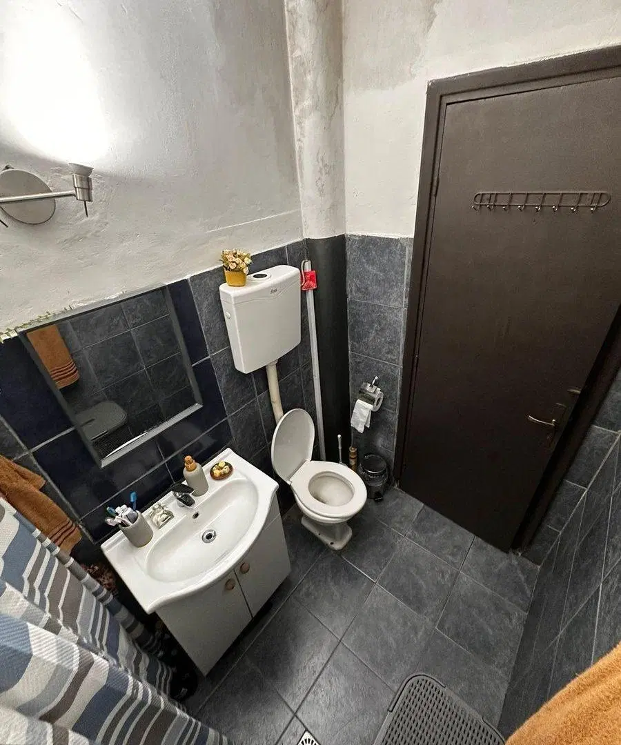 Venta casa dos dormitorios cochera Malvin 8