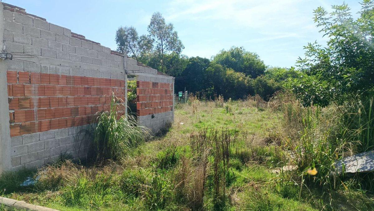 Venta de terreno con construcción en Empalme Olmos