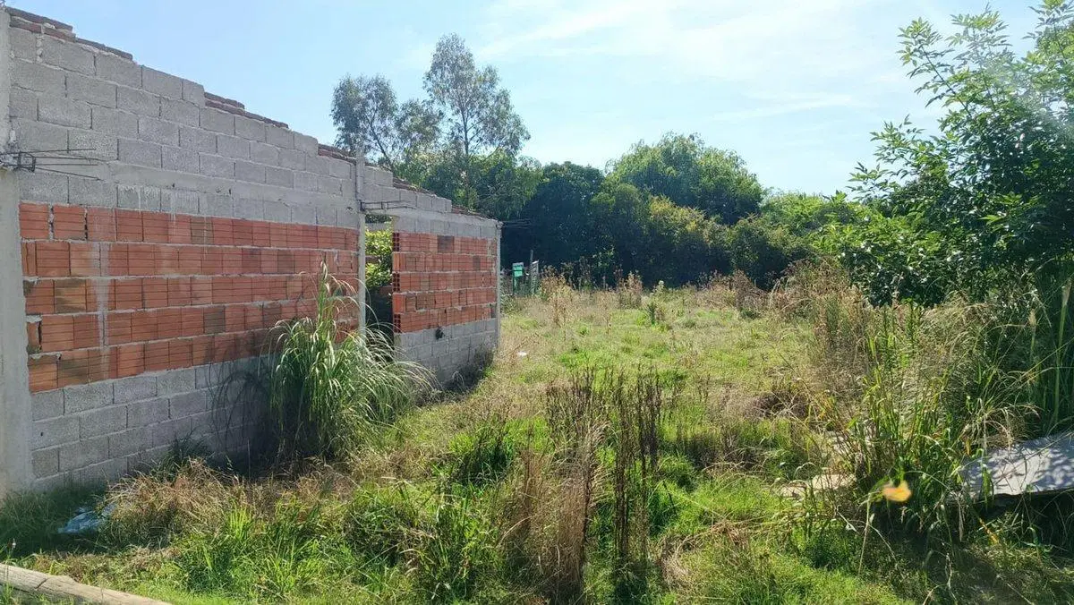 Venta de terreno con construcción en Empalme Olmos 2