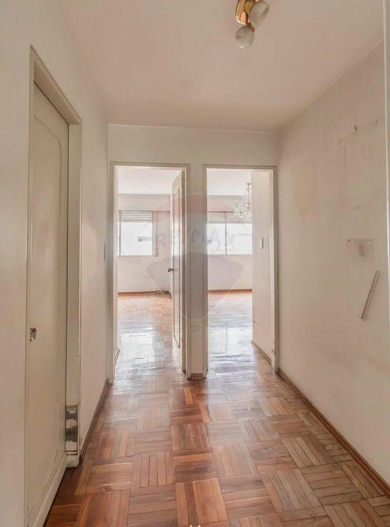 VENTA APARTAMENTO POCITOS 2 DORMITORIOS Y GARAJE 3