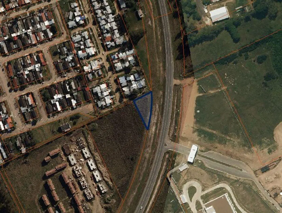 Venta terreno de 1.073m² sobre el By Pass de Pando 3