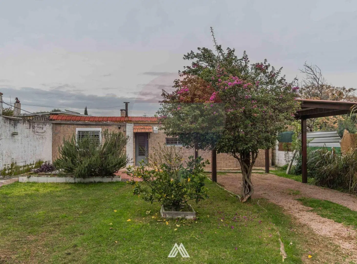 CASA EN VENTA EN BELVEDERE 3D 1B GRAN TERRENO 4