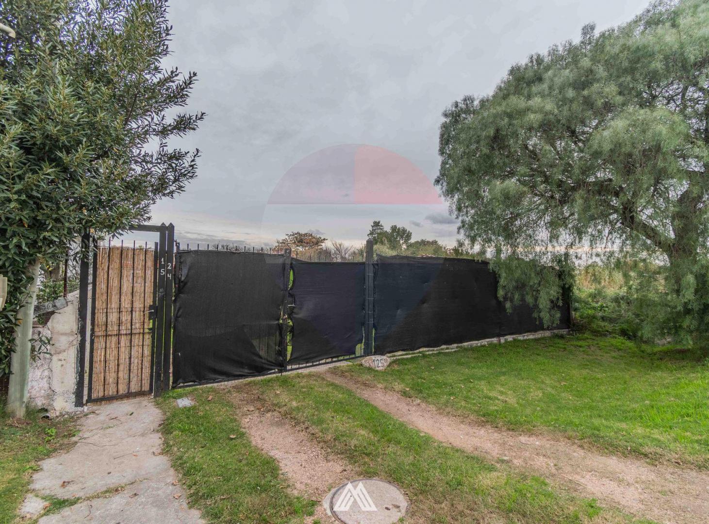 CASA EN VENTA EN BELVEDERE 3D 1B GRAN TERRENO