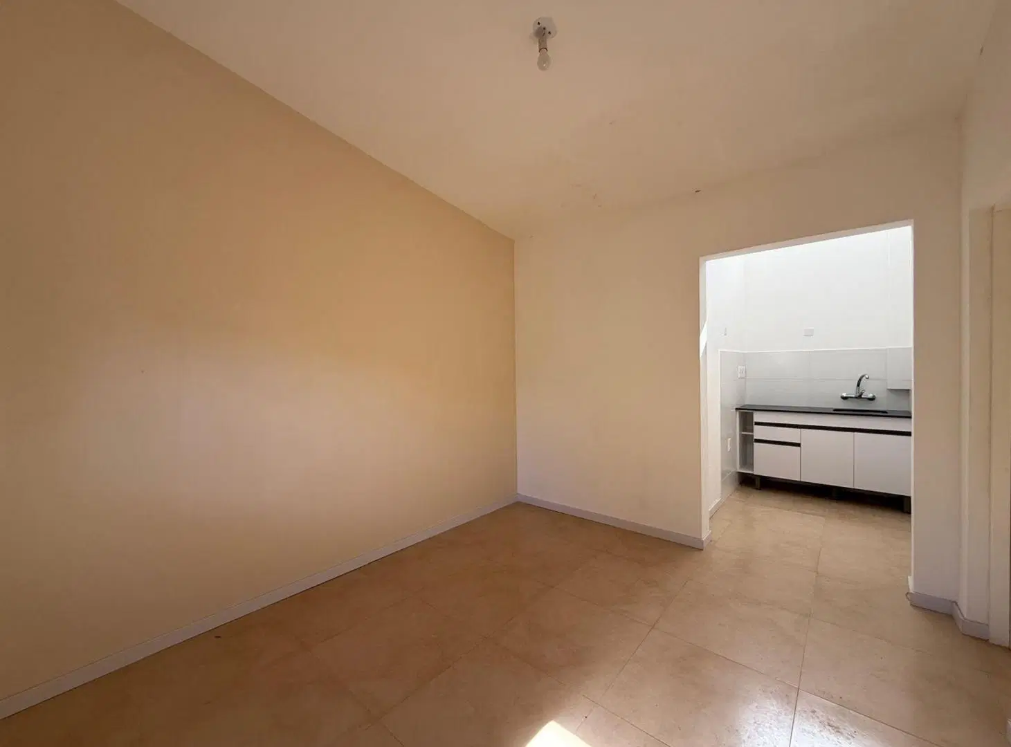 ALQUILER CASA 1 DORMITORIO CARRASCO NORTE 2