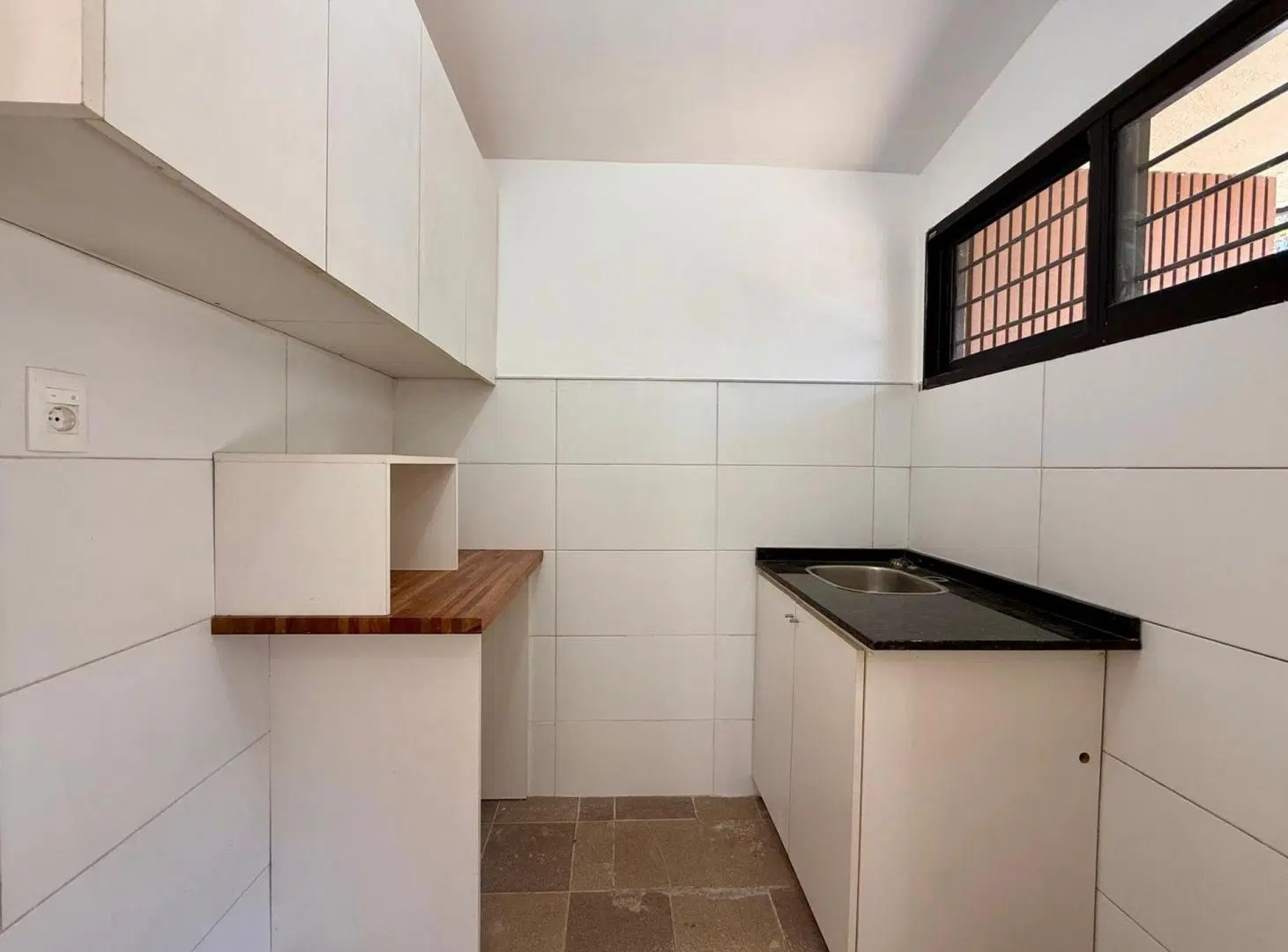ALQUILER CASA 1 DORMITORIO COCHERA CARRASCO NORTE 5