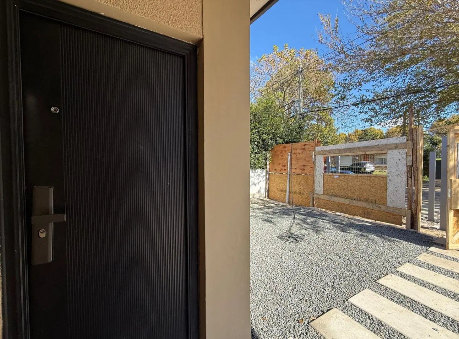 VENTA CASA 1 DORMITORIO COCHERA CARRASCO NORTE 4