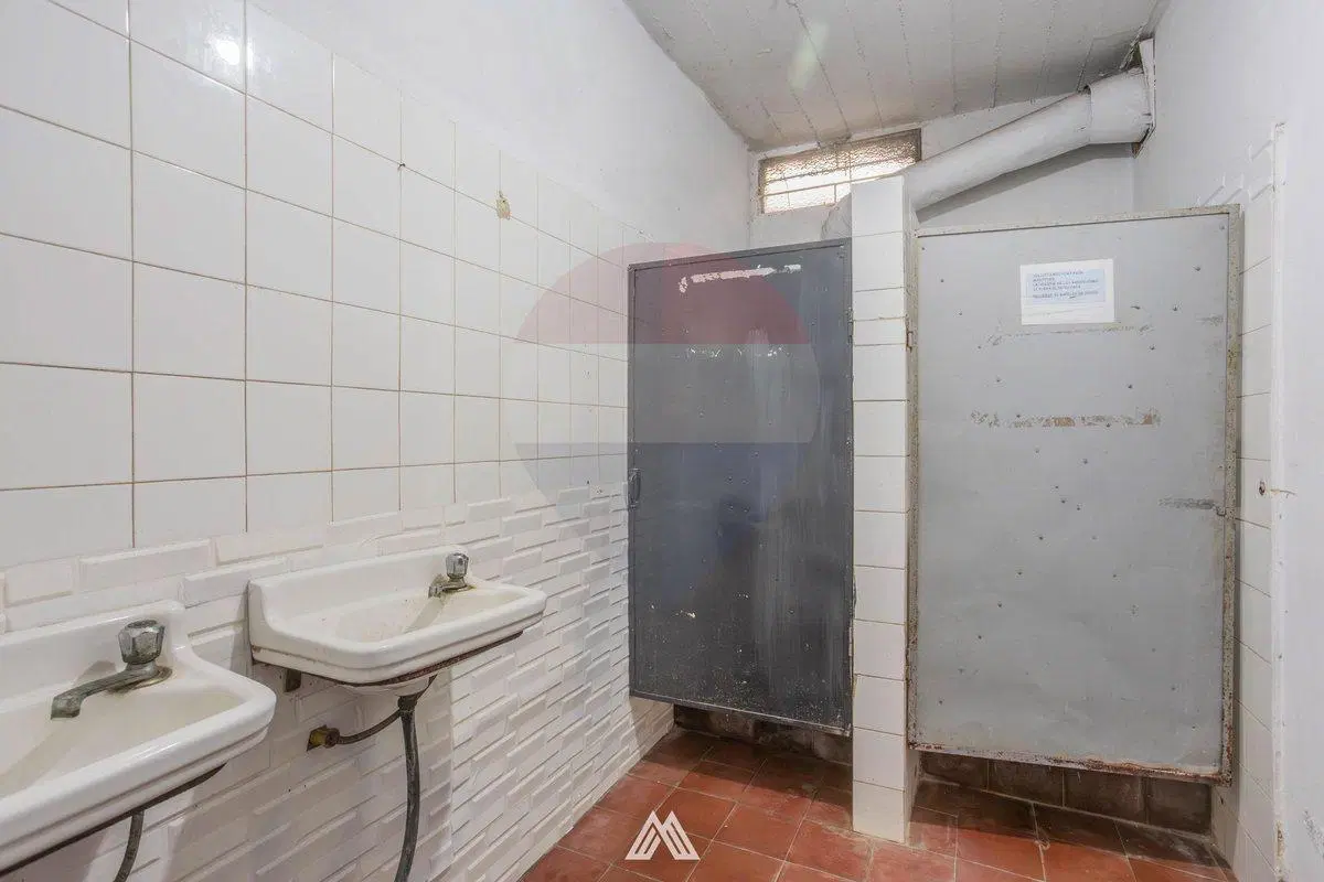 Venta Casa y Local con renta Villa Española 2