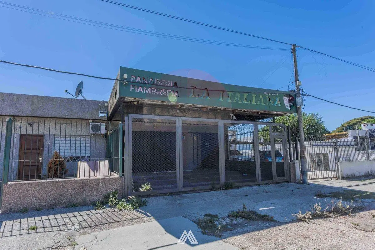 ALQUILER PEÑAROL LOCAL COMERCIAL PANADERIA EQUIPAD 1