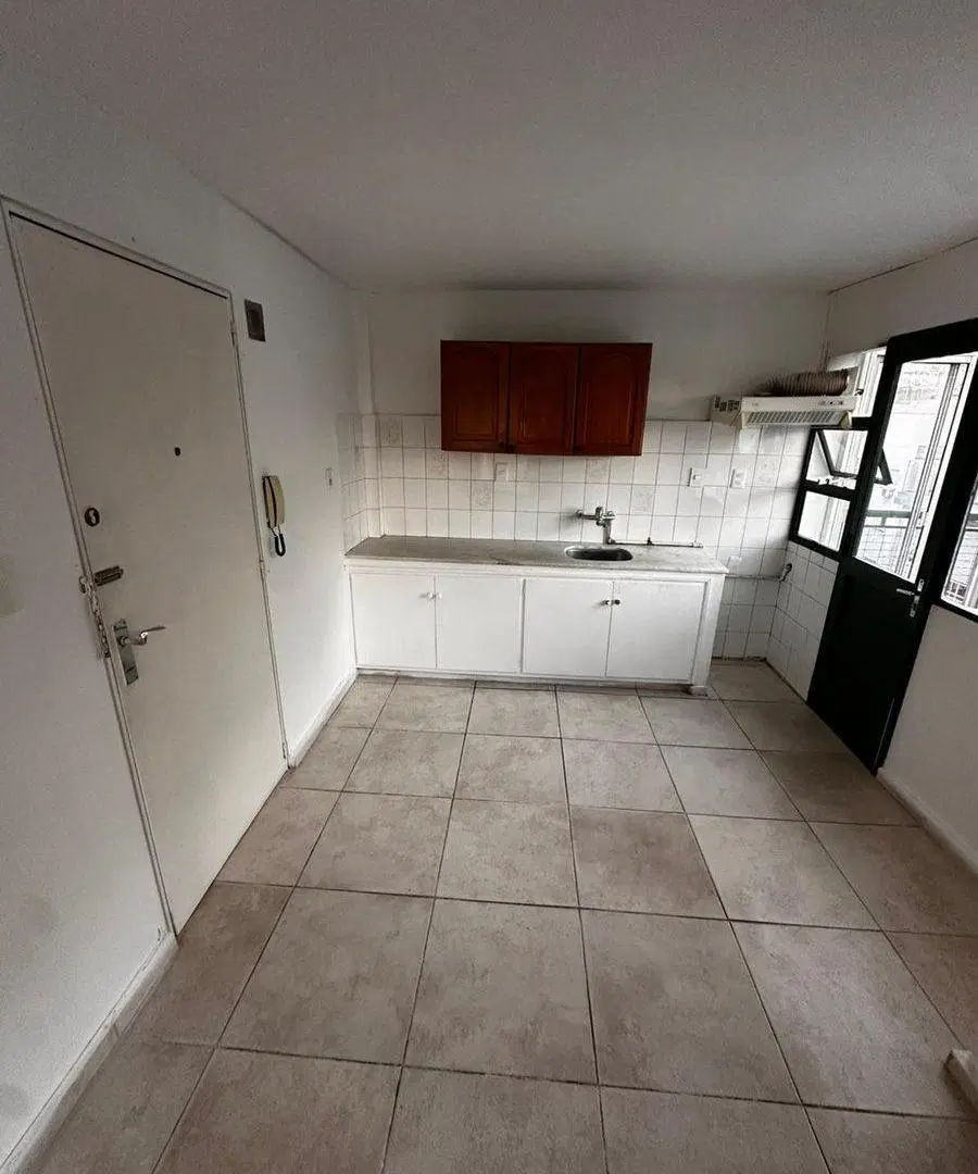 Venta Apartamento 2 Dormitorios con balcón centro 5