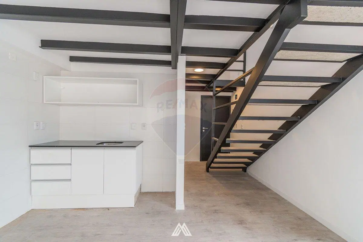 Alquiler y o Venta oficina reciclado Ciudad Vieja 5