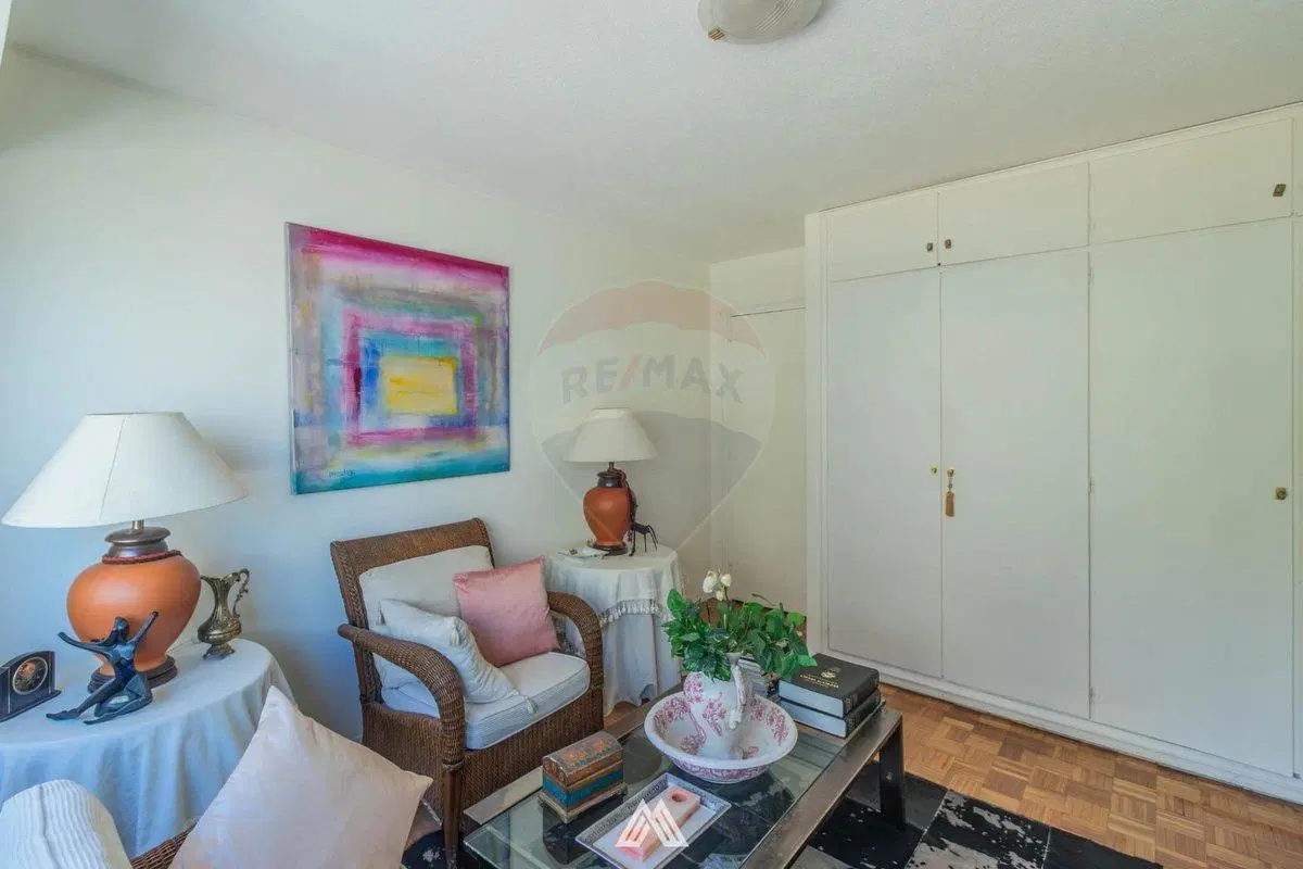 Venta apartamento tres dormitorios garaje Pocitos 4