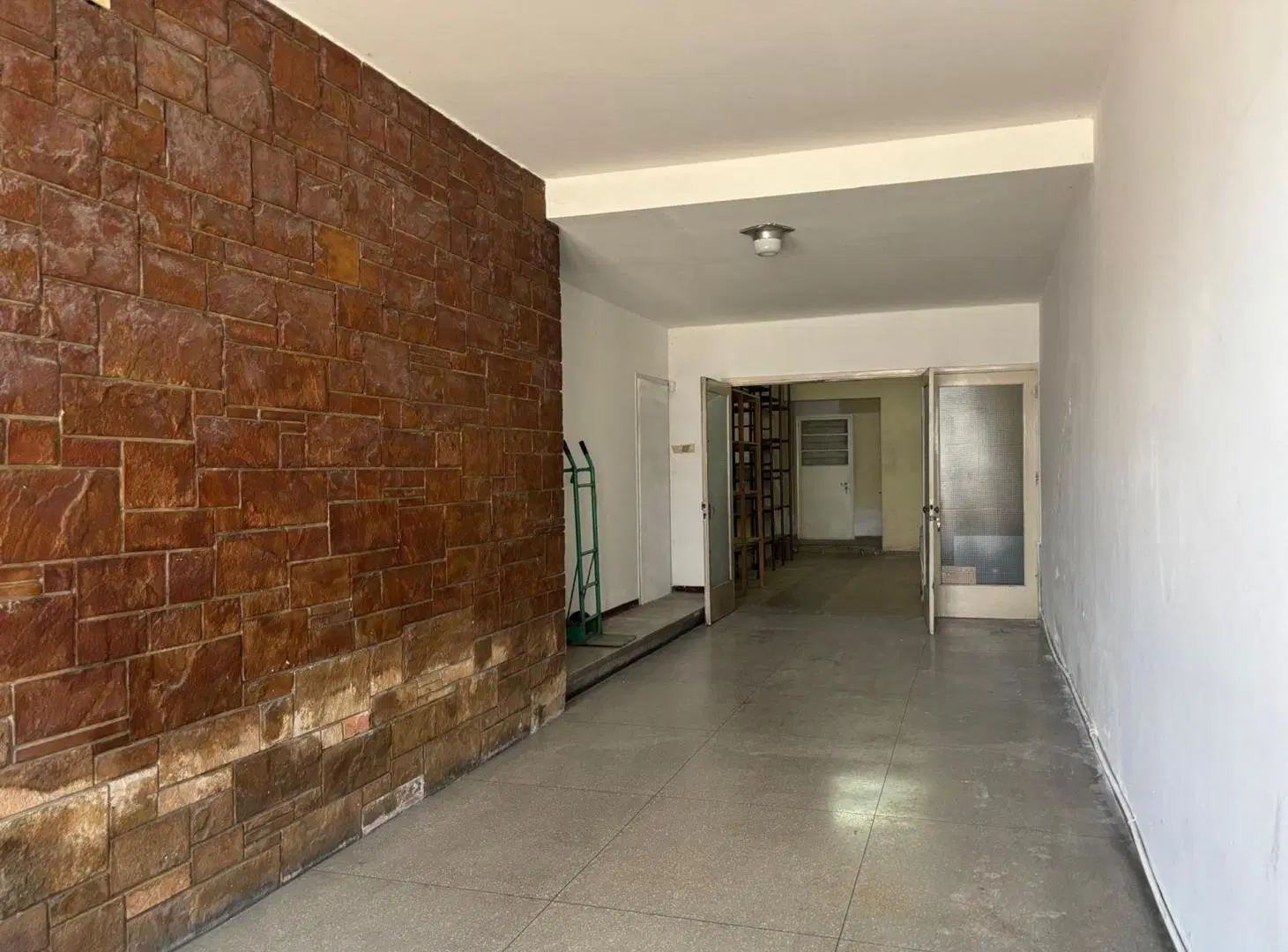Alquiler gran casa de 8 ambientes en Pando centro 2