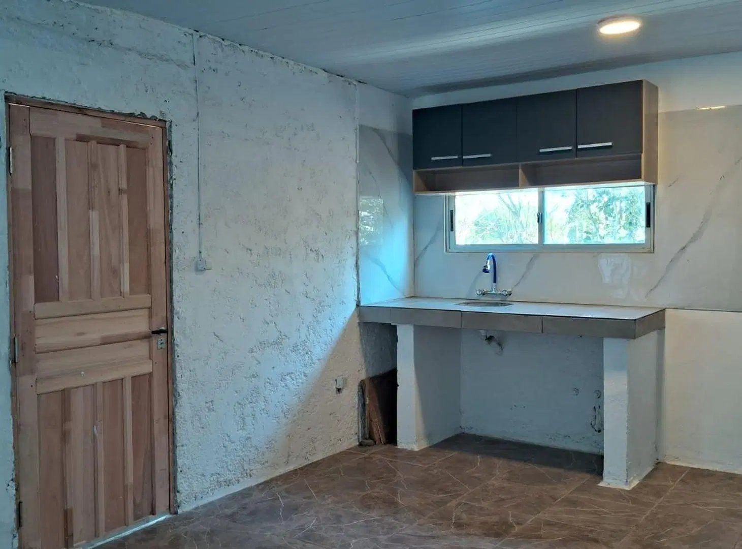 Se alquila casa 1 dormitorio en San Bernardo Pando 8