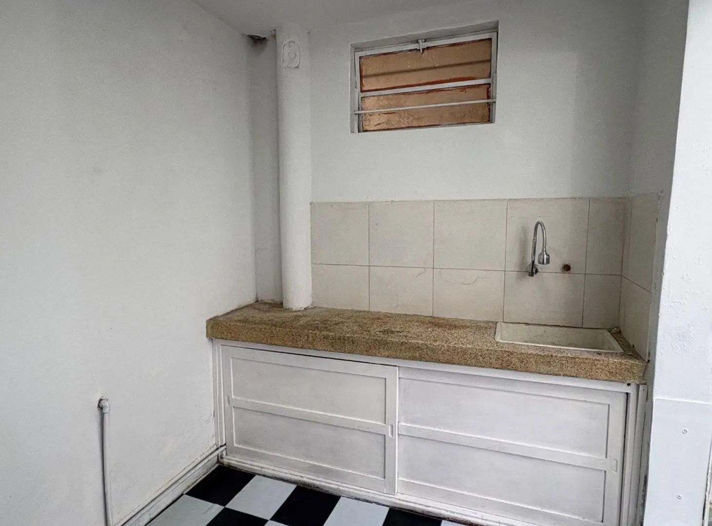 Alquiler casa 4 dormitorios y cochera Jacinto Vera 3