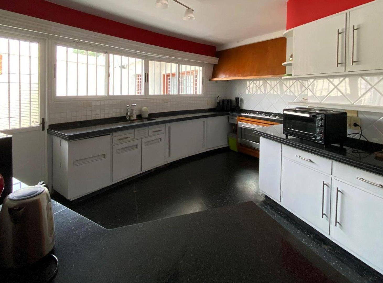 Foto de Venta casa 4 dormitorios garaje Punta Gorda, imagen 2