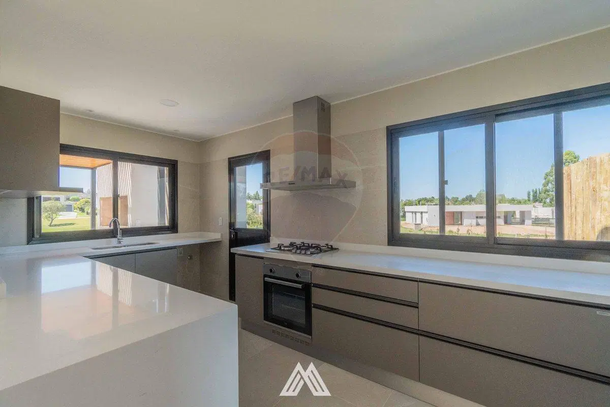 Venta Casa Altos de la Tahona 3 dor+serv piscina 4