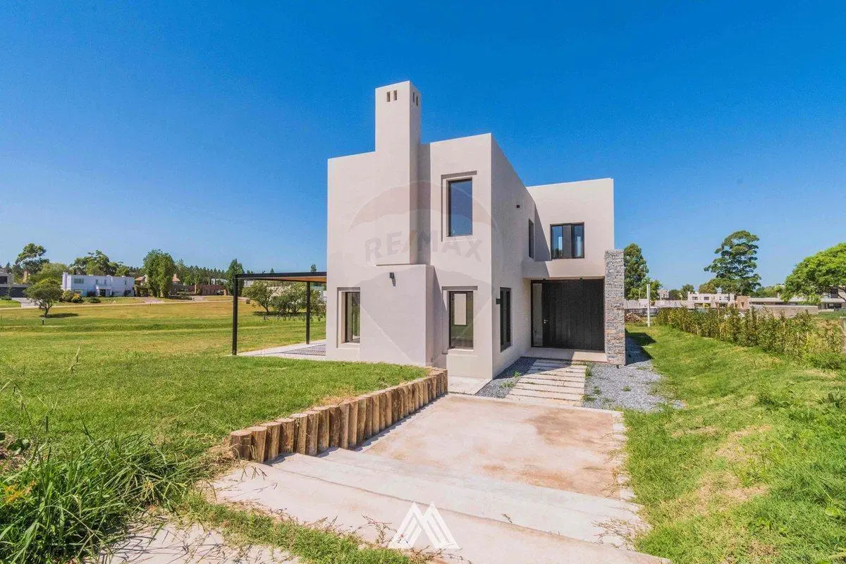 Venta Casa Altos de la Tahona 3 dor+serv piscina 2