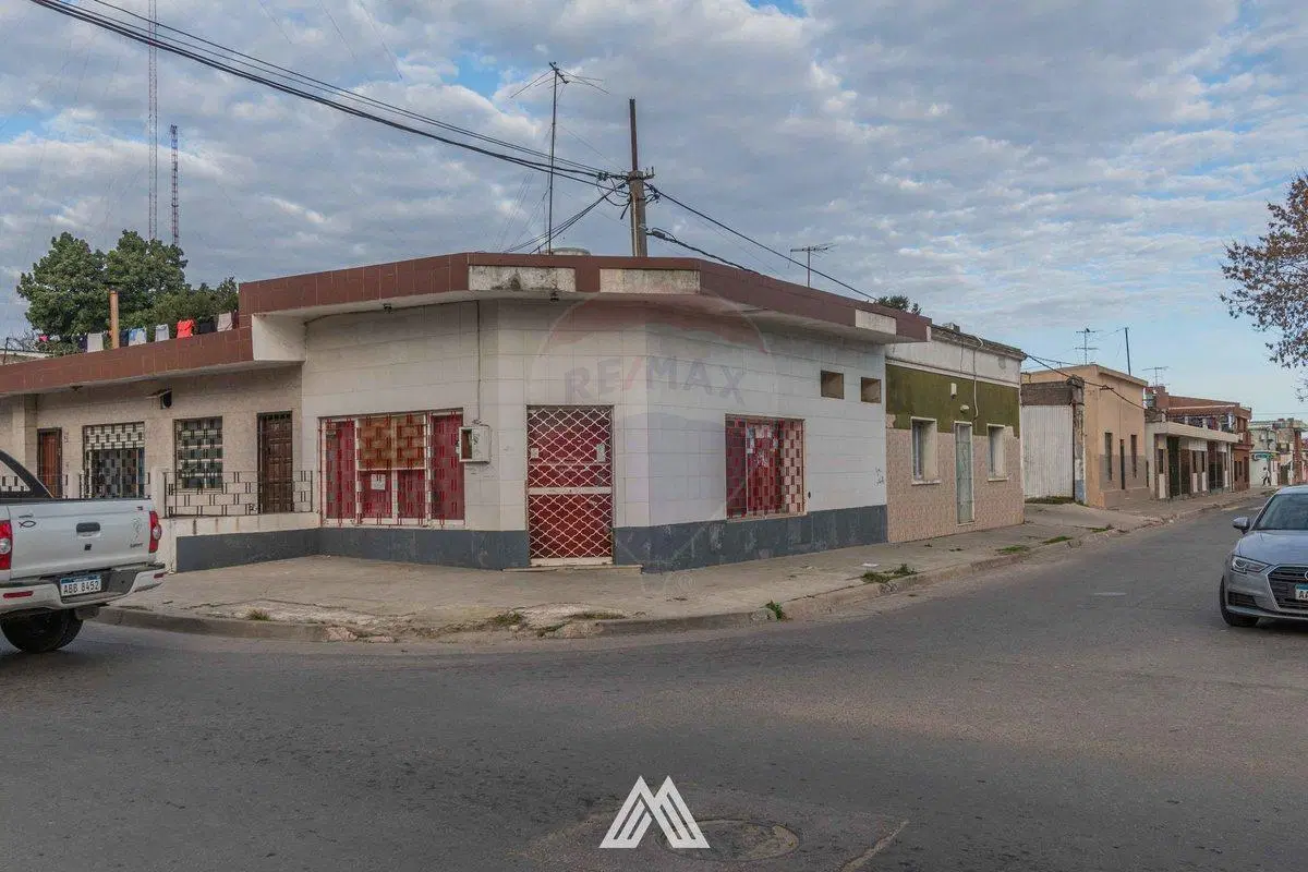 Se alquila local comercial en Pando 2
